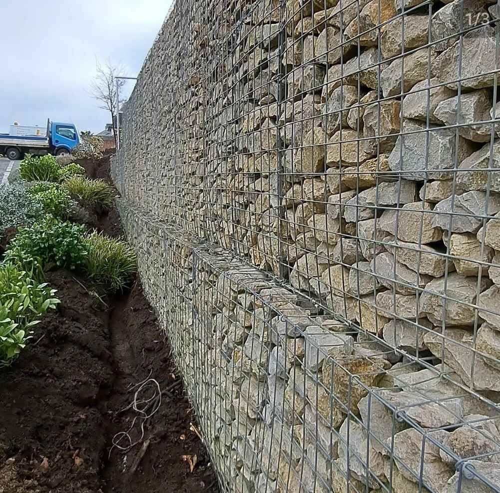 basket retaining walls